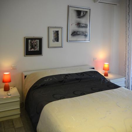 B&B Villa Garden 比谢列 外观 照片